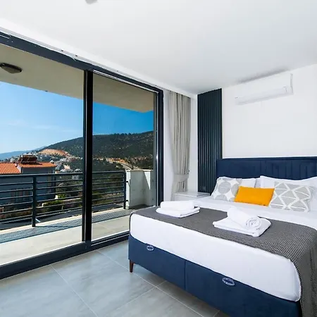 With Sea View In Kalkan 빌라 카스