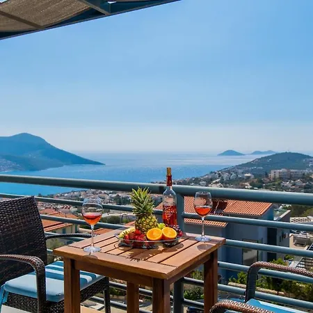 With Sea View In Kalkan 빌라 *